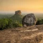Panoramic views and visible landmarks